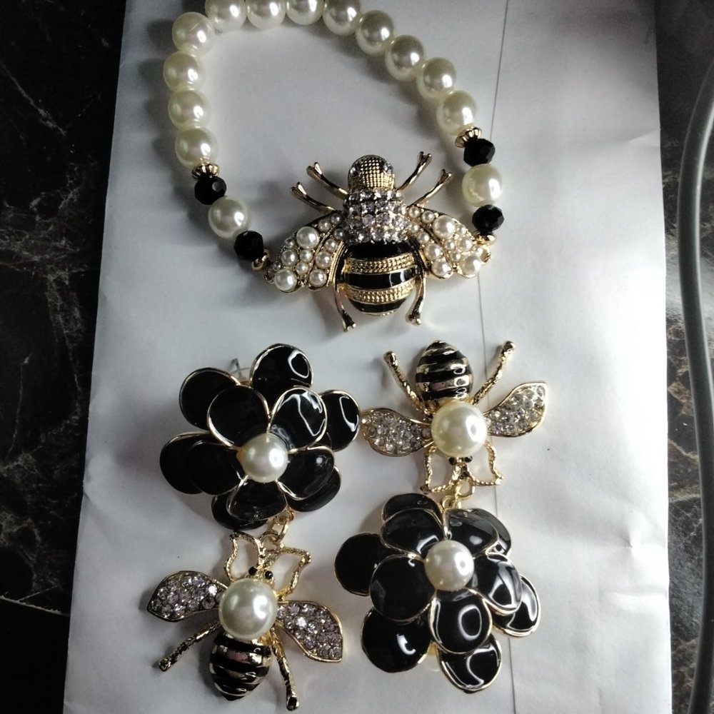Fashion Designer Inspired Bee Set, Earrings And Bracelets View 3